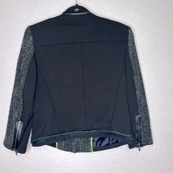 Elie Tahari Zip Front Tweed Crop Jacket Navy 10 - Picture 5 of 5